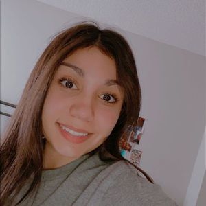 Meet your Posher, Kim